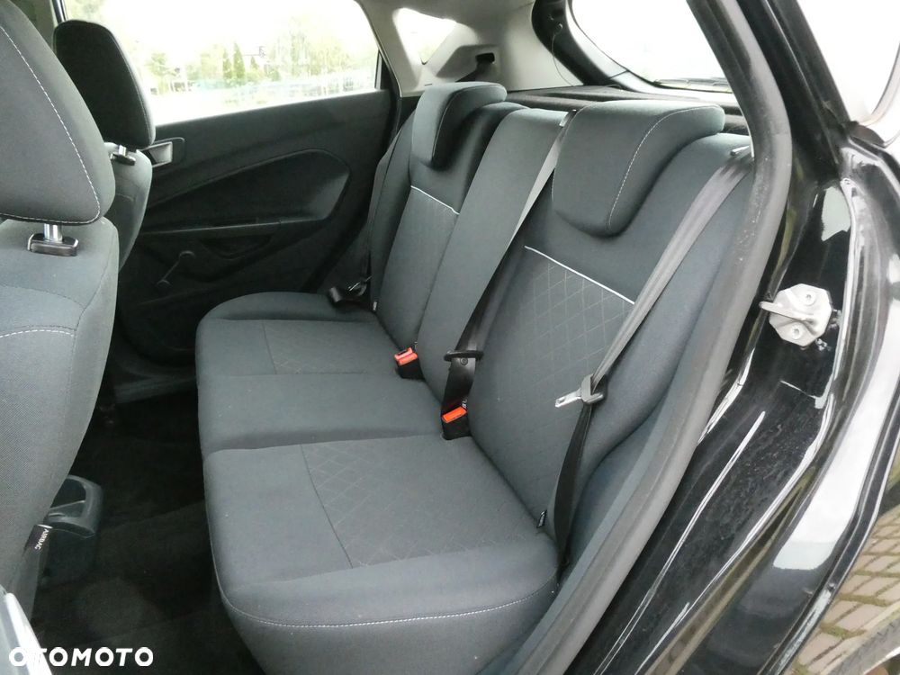 Ford Fiesta 1.25 Champions Edition - 26