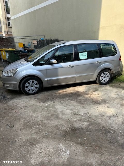 Ford Galaxy - 11