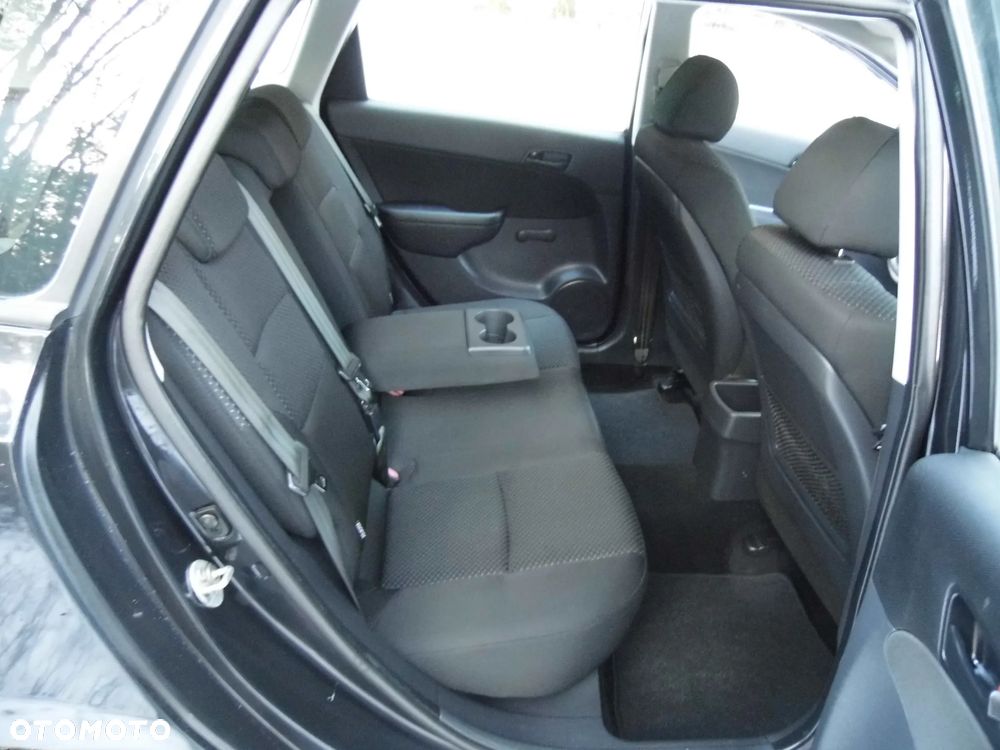 Hyundai i30 i30cw 1.4 blue Comfort - 27