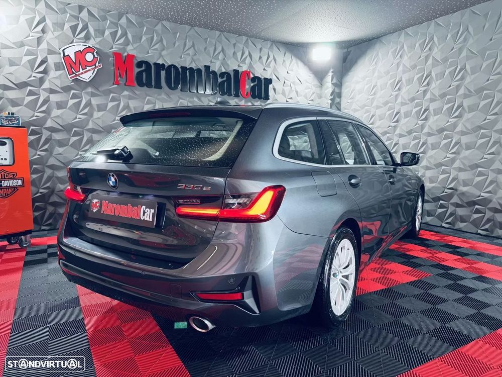 BMW 330 e Touring Aut. Sport Line - 2