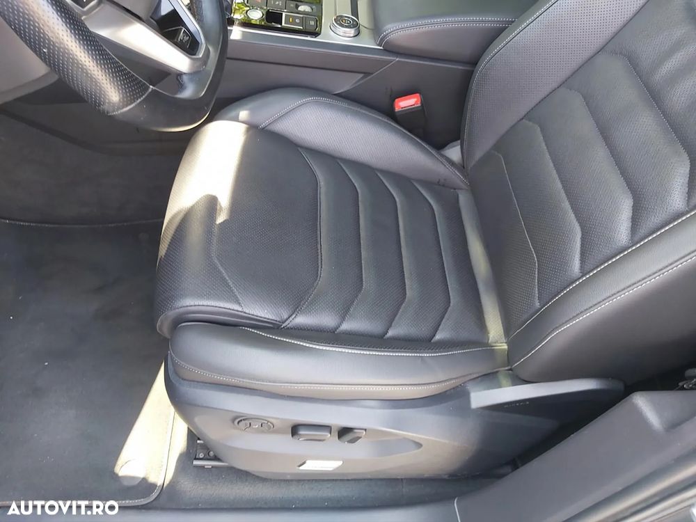 Volkswagen Touareg 3.0 V6 TDI 4Motion DPF Automatik R-Line - 12
