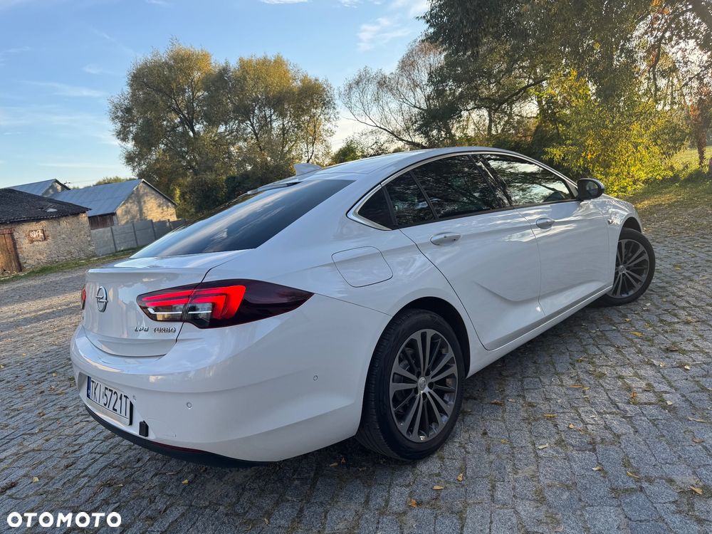 Opel Insignia - 8