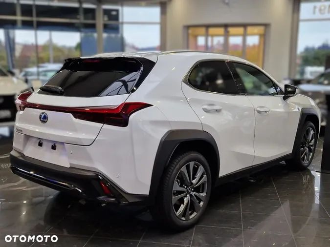 Lexus UX 300h F Sport - 3