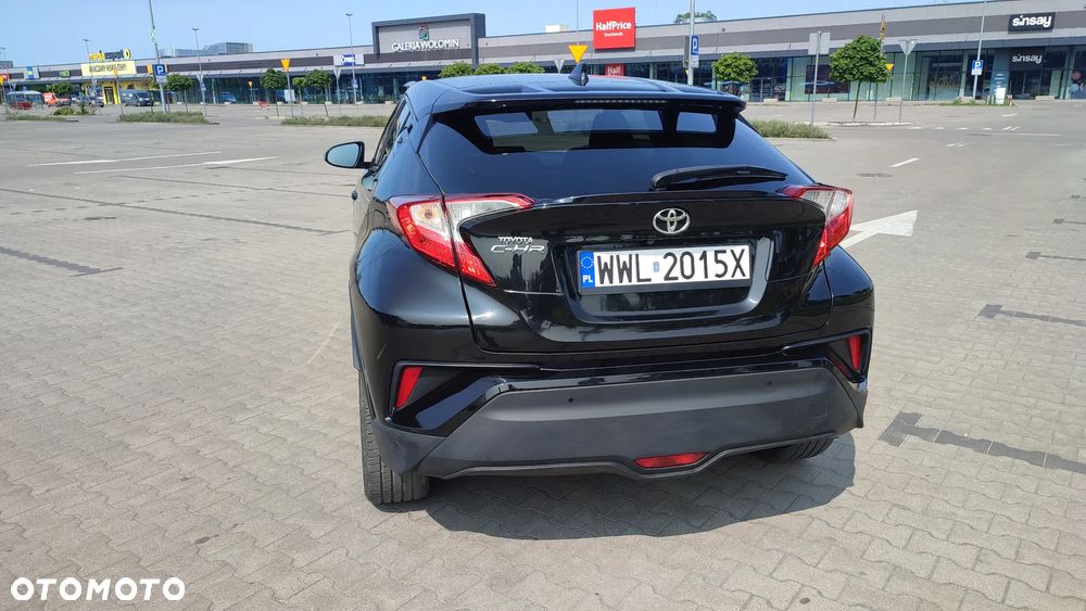 Toyota C-HR 1.2 T Dynamic - 32