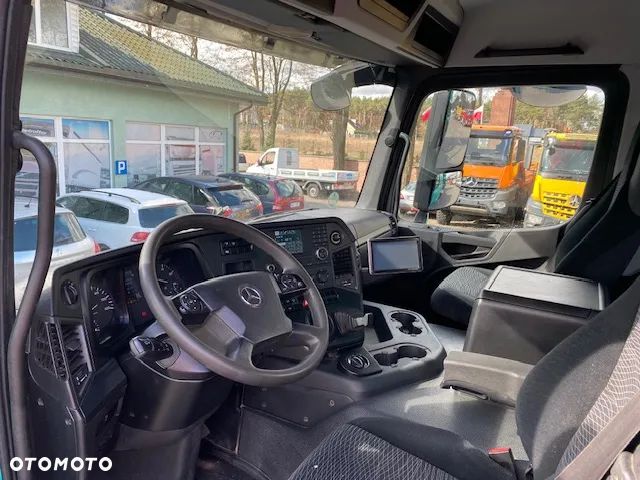 Mercedes-Benz Arocs 4142 / 8x6 - 18