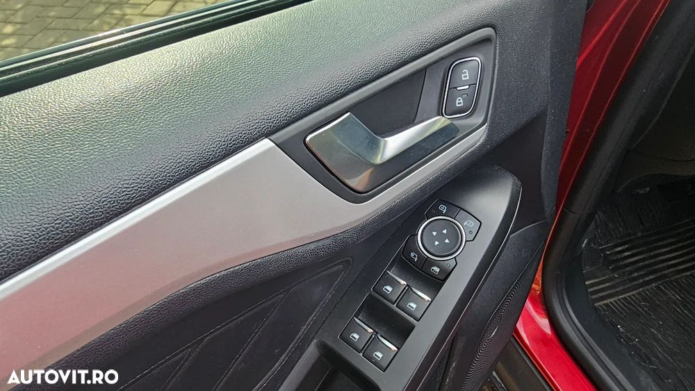 Ford Focus 1.0 EcoBoost Trend Edition - 17
