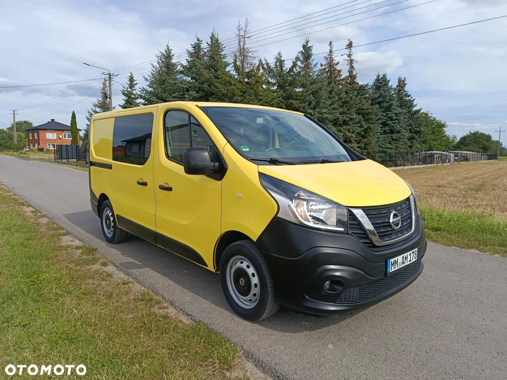 Nissan Nov 300 - 3