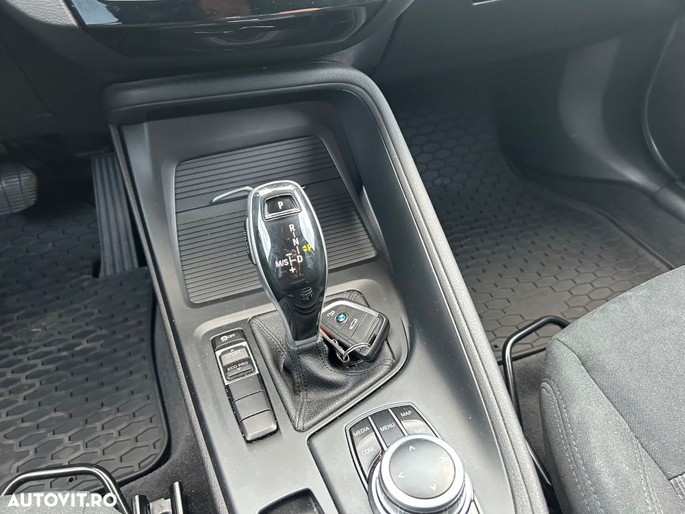 BMW X1 sDrive18d Aut. Sport Line - 24