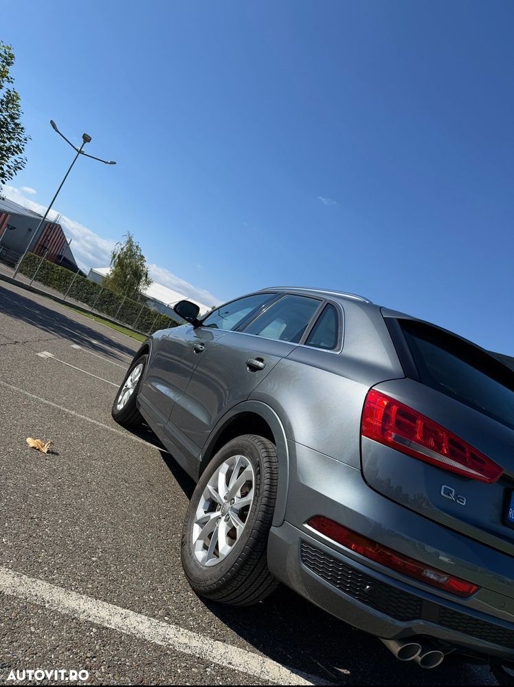 Audi Q3 2.0 TDI Quattro Stronic Sport - 3