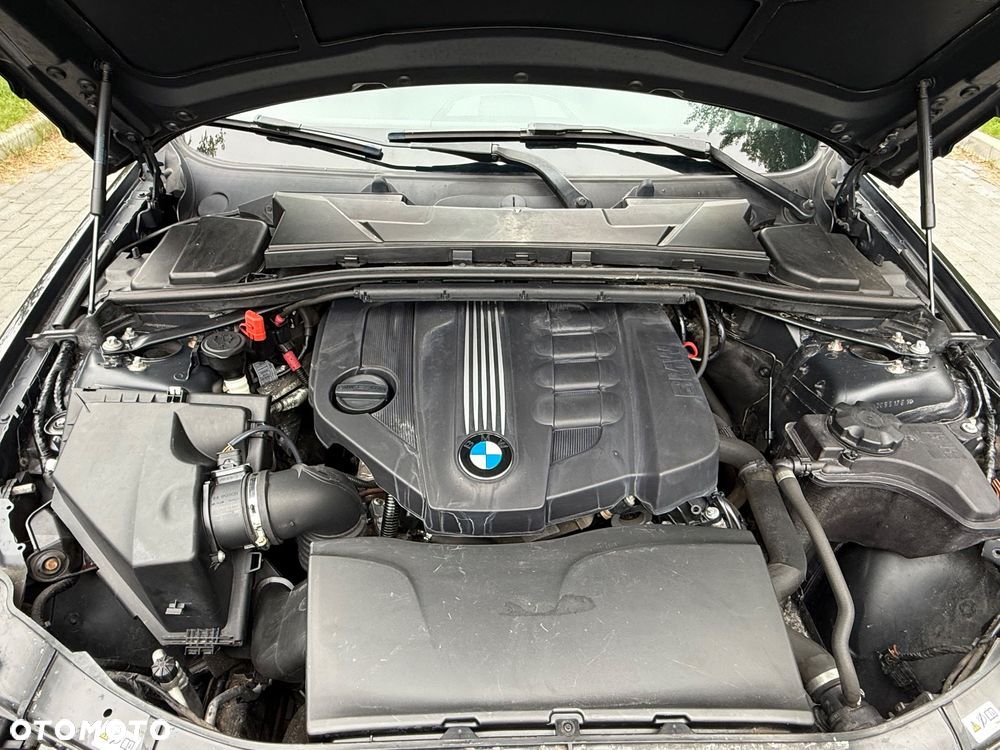 BMW Seria 3 320d - 16