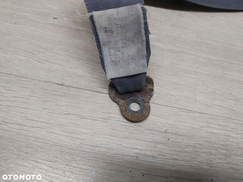 Toyota RAV4 I XA10 pas prawy przód 3D - 3