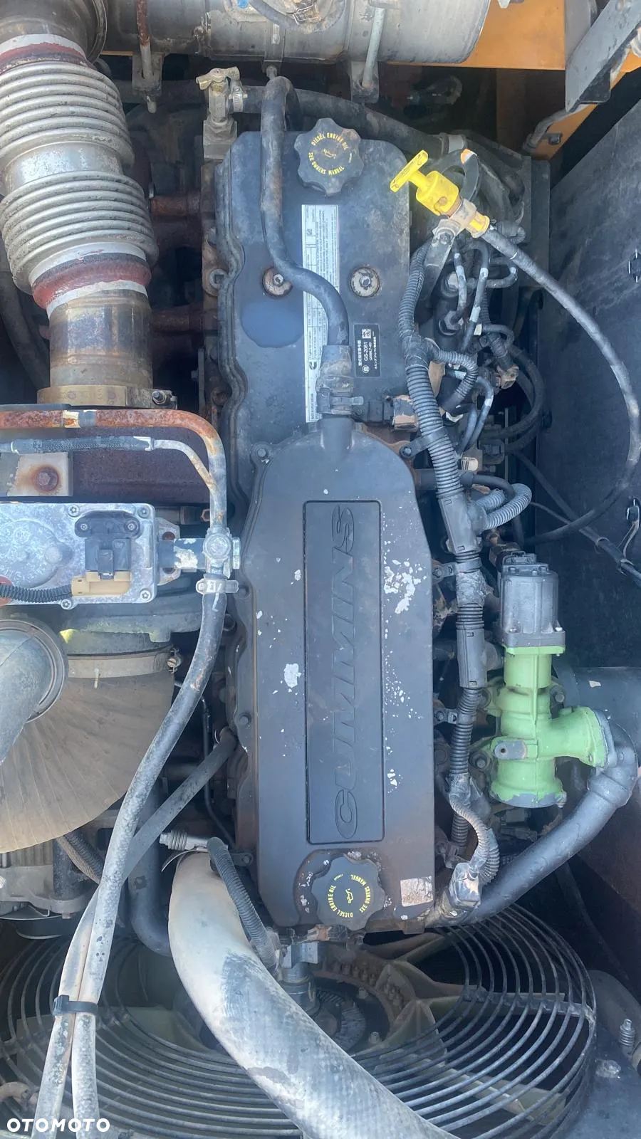 Hyundai HX220L - 6
