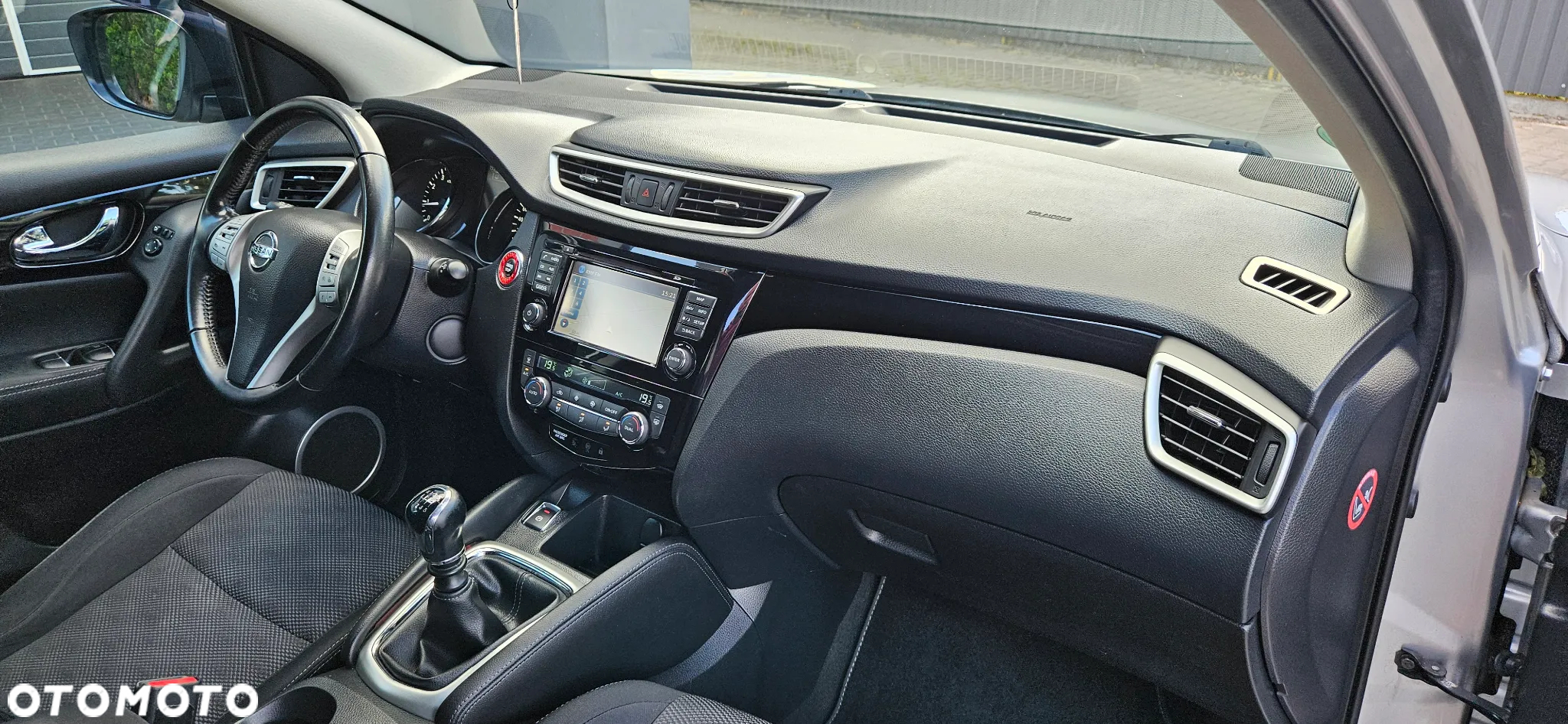 Nissan Qashqai 1.2 DIG-T N-Connecta EU6 - 7