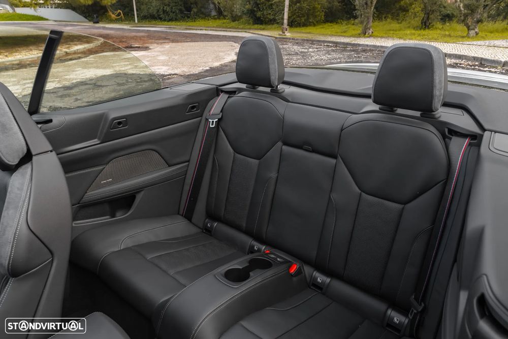 BMW M4 Competition M xDrive - 21