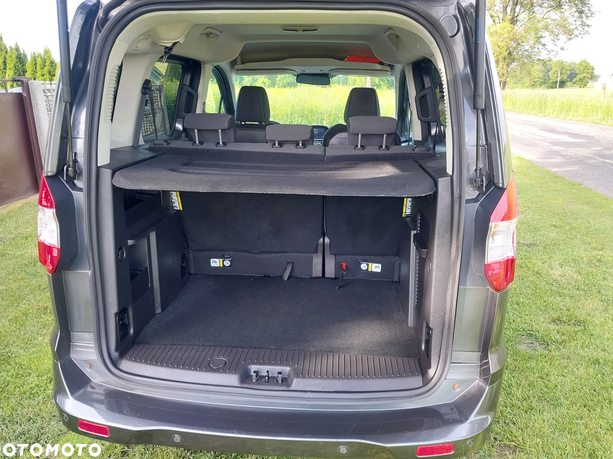 Ford Tourneo Courier 1.0 EcoBoost Titanium - 9