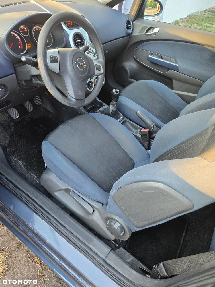 Opel Corsa 1.2 16V Enjoy - 12
