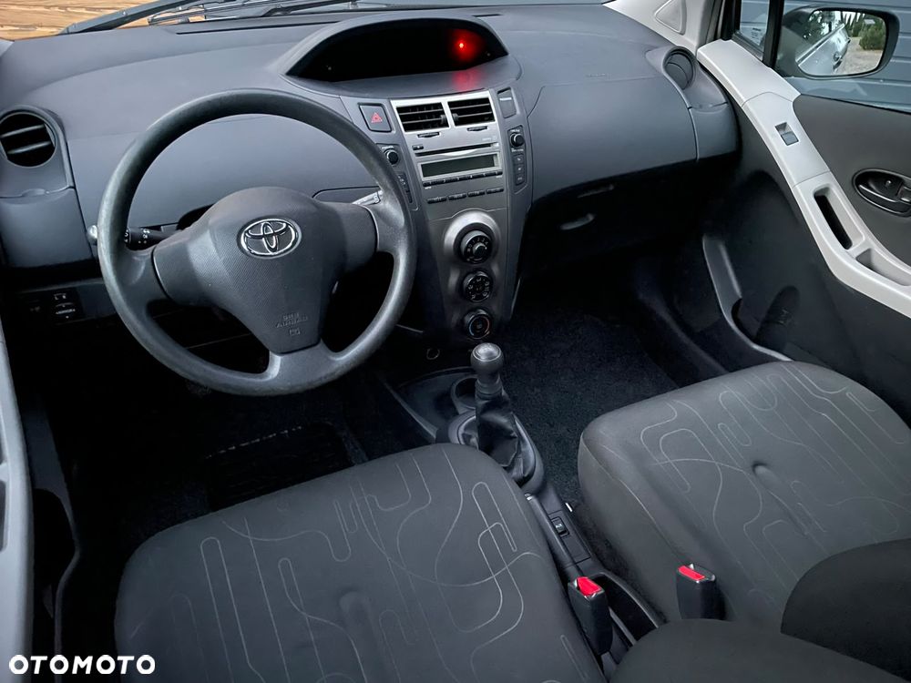 Toyota Yaris 1.0 Luna - 5