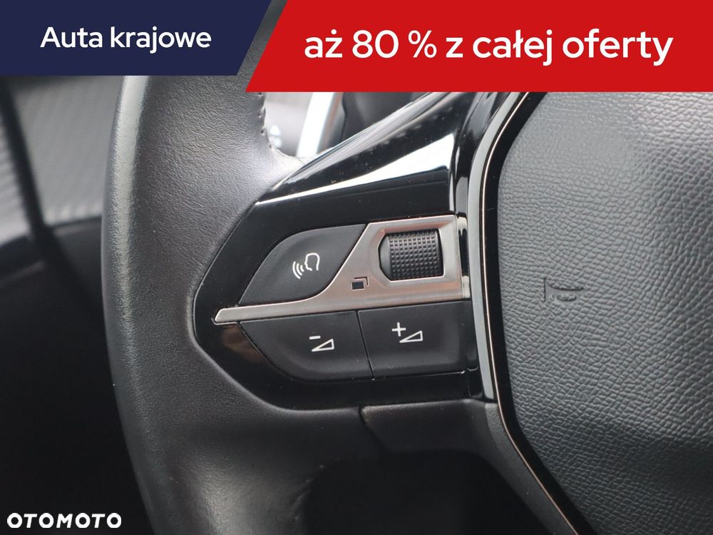 Peugeot 208 - 22