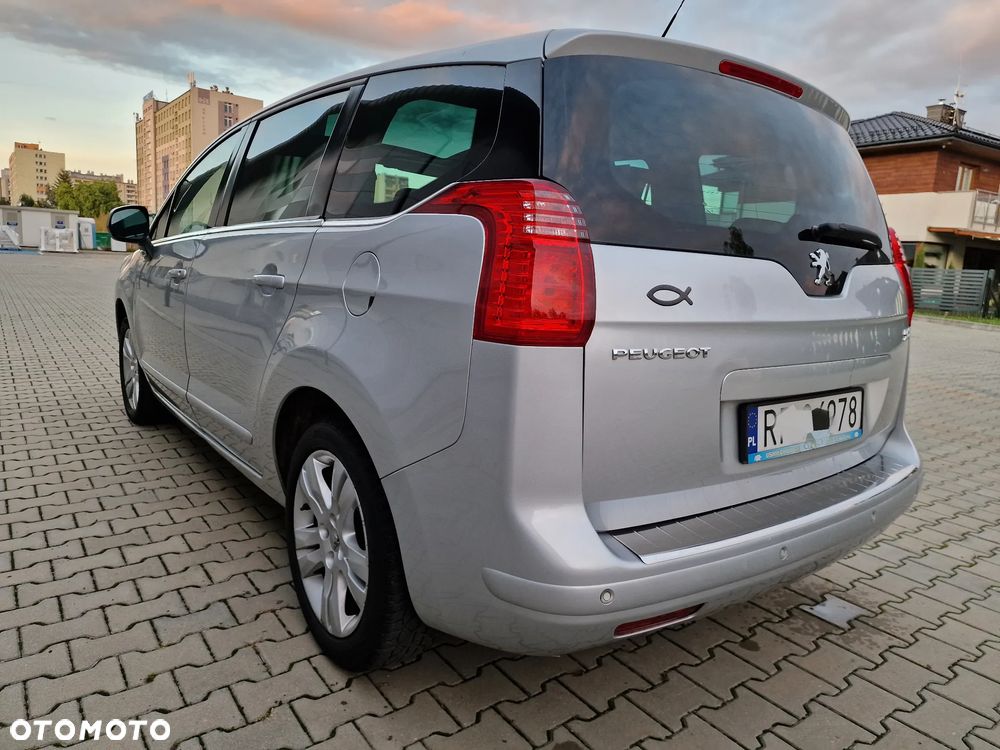 Peugeot 5008 - 30
