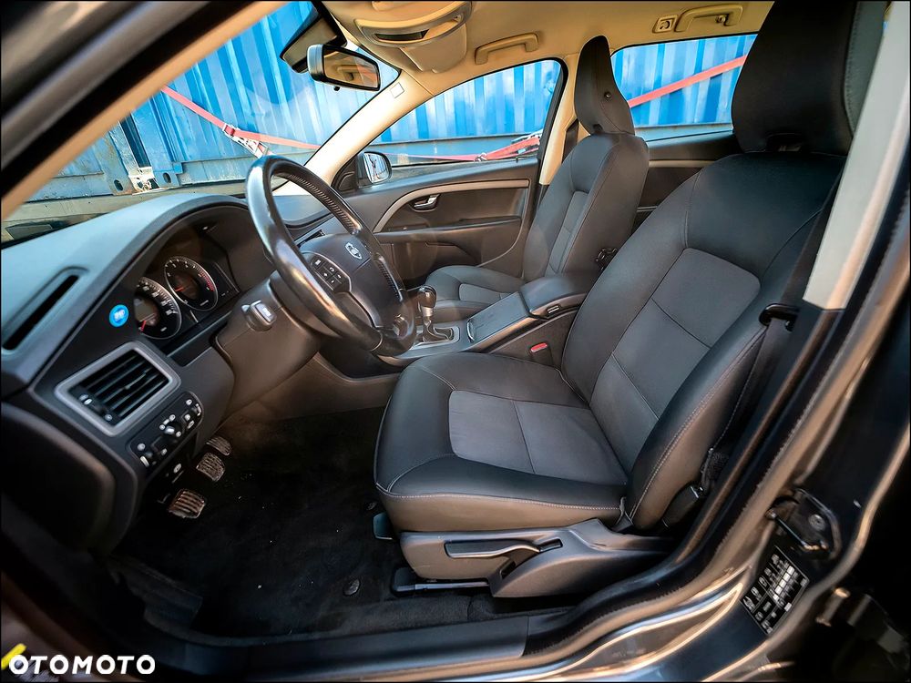 Volvo V70 - 29