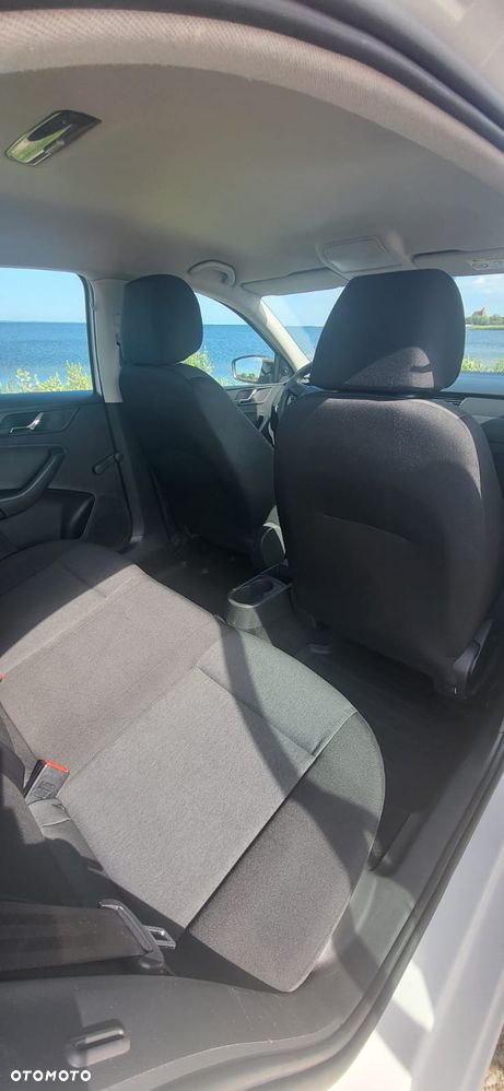 Skoda RAPID 1.2 TSI Active - 19