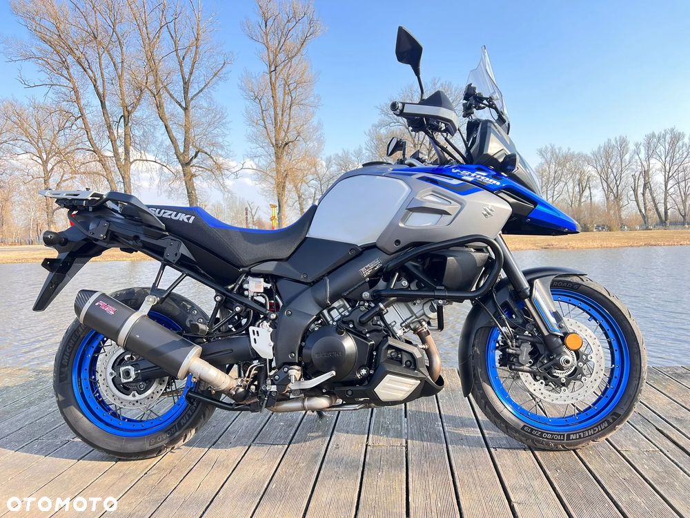 Suzuki V-STROM - 8
