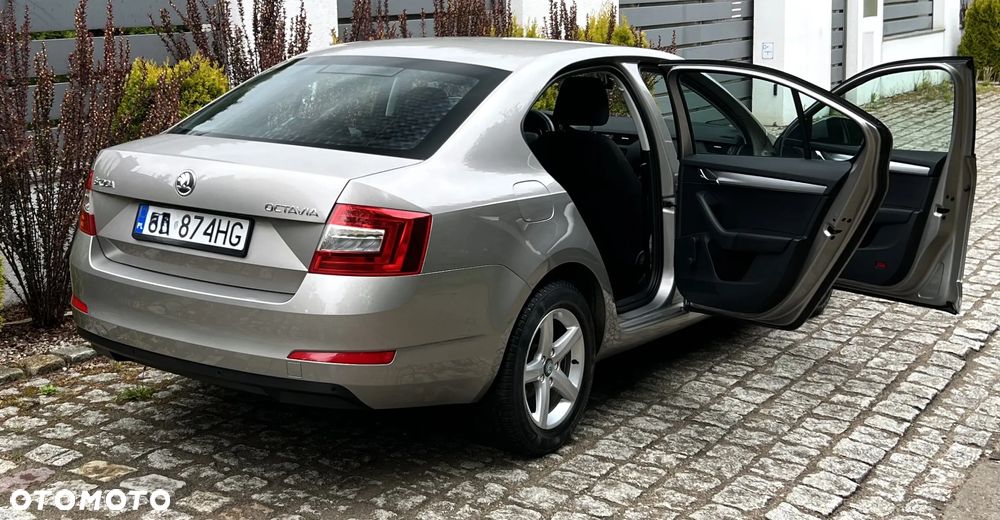 Skoda Octavia 1.2 TSI Ambition - 8