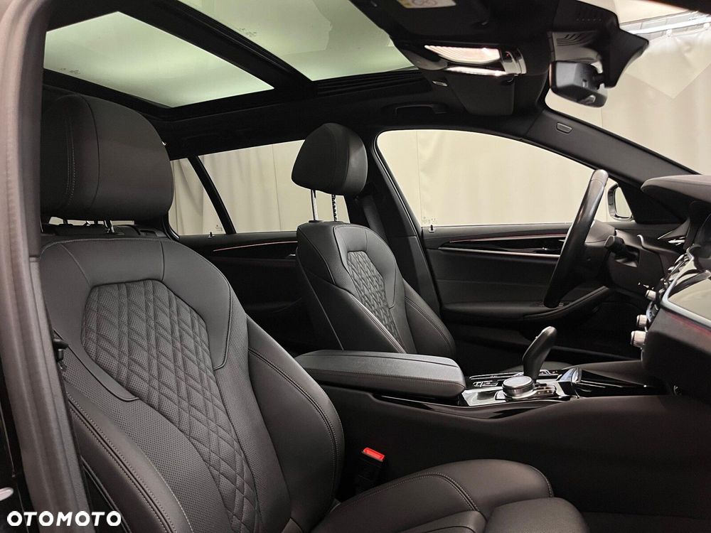BMW Seria 5 - 34