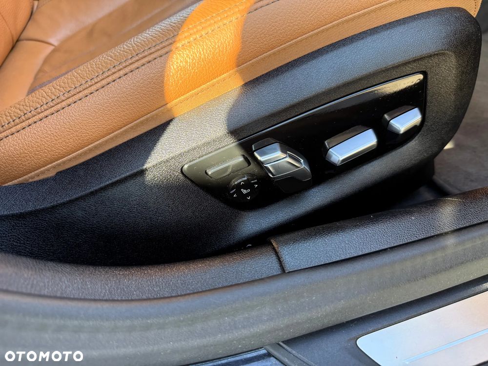 BMW Seria 5 530d xDrive Luxury Line - 20