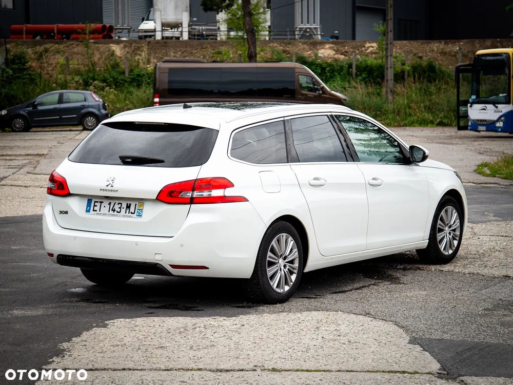 Peugeot 308 PureTech 130 GPF Stop & Start Allure - 17