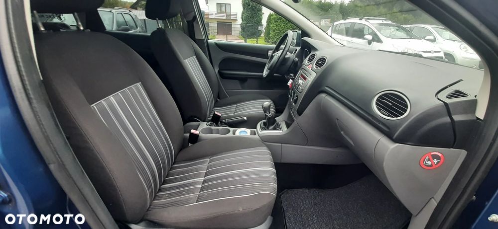 Ford Focus - 22
