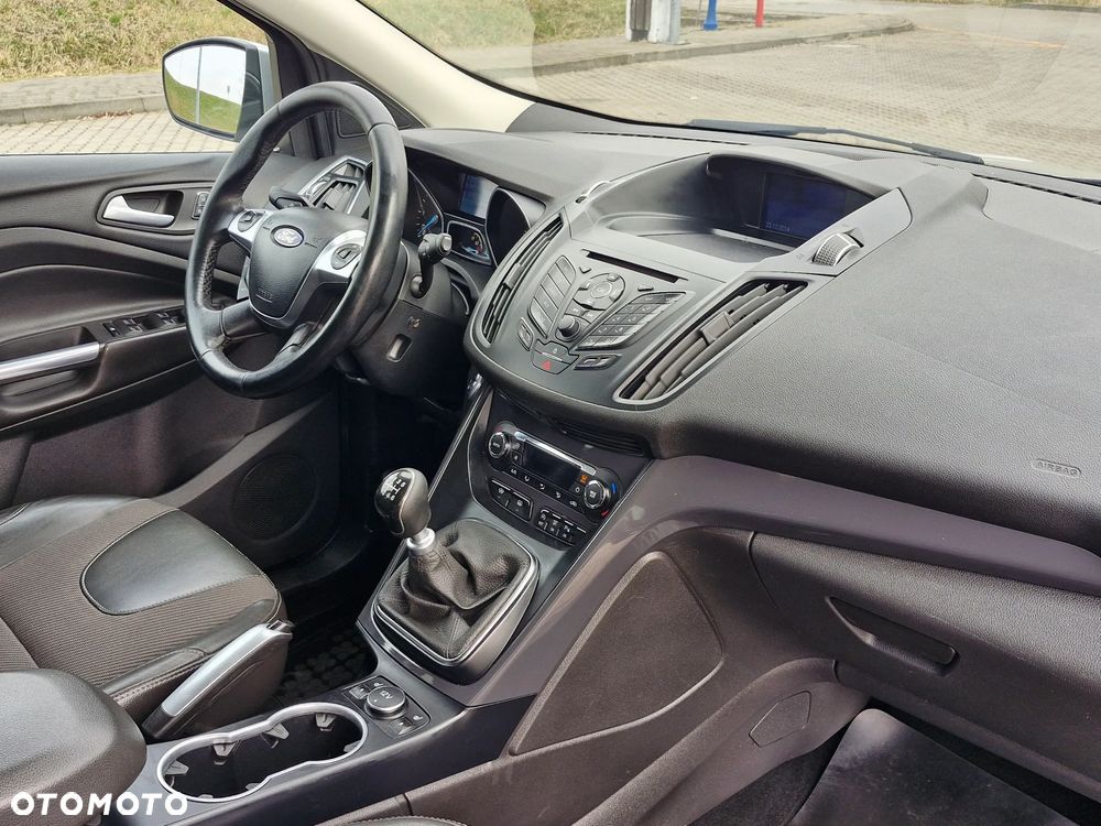 Ford Kuga 2.0 TDCi 4x4 Titanium - 14