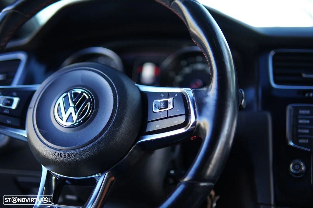 VW Golf GTI Performance BlueMotion - 41