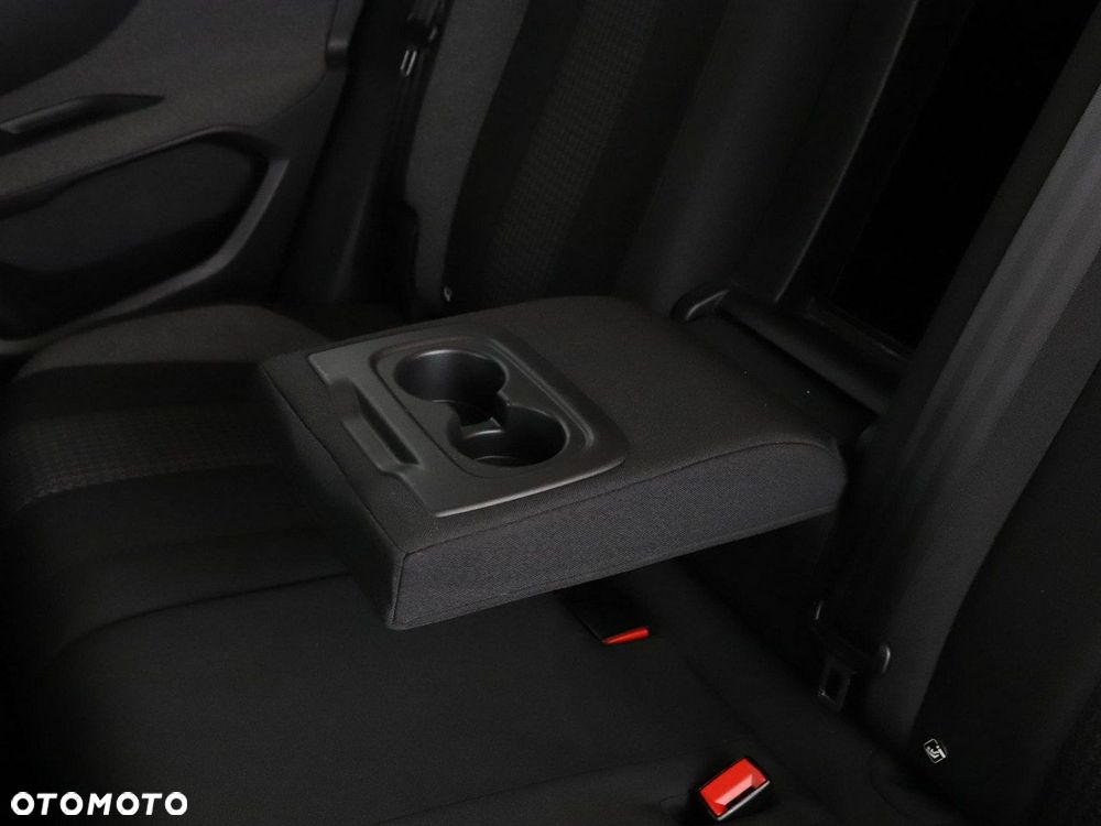 Peugeot 3008 BlueHDi 130 Stop & Start EAT8 Active Business-Paket - 40