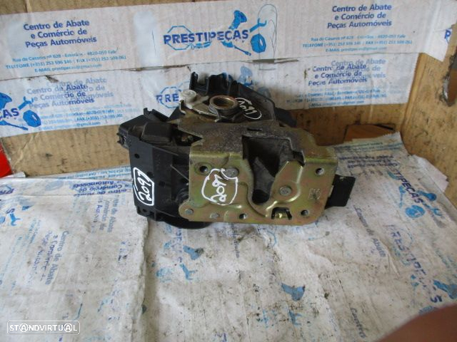 Fecho 254AA21812CB FORD FOCUS 2001 FD ELETRICO - 3