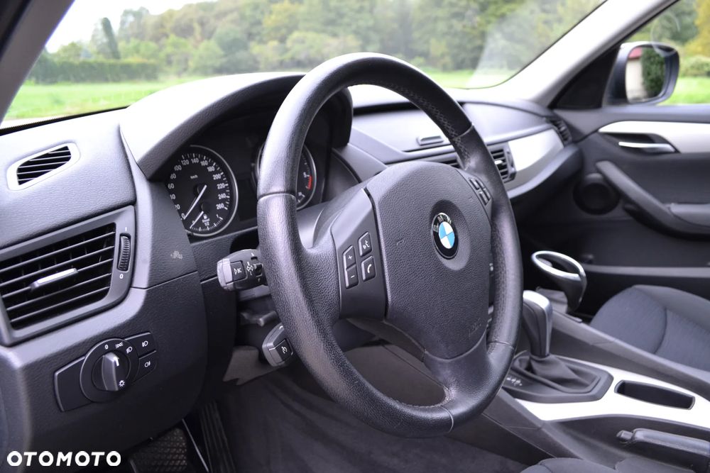 BMW X1 sDrive18d xLine - 14