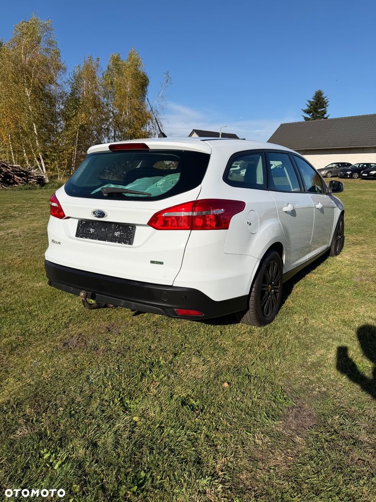 Ford Focus - 8