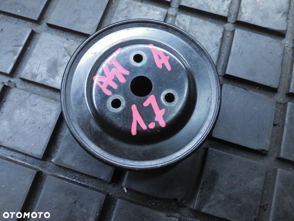 OPEL Corsa D Astra H Koło pompy wody 1.7 CDTI - 2