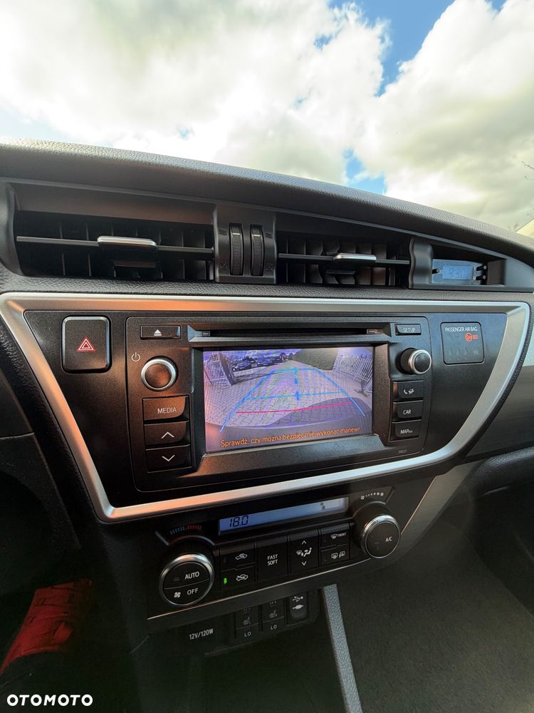 Toyota Auris 1.4 D-4D Life Plus - 10