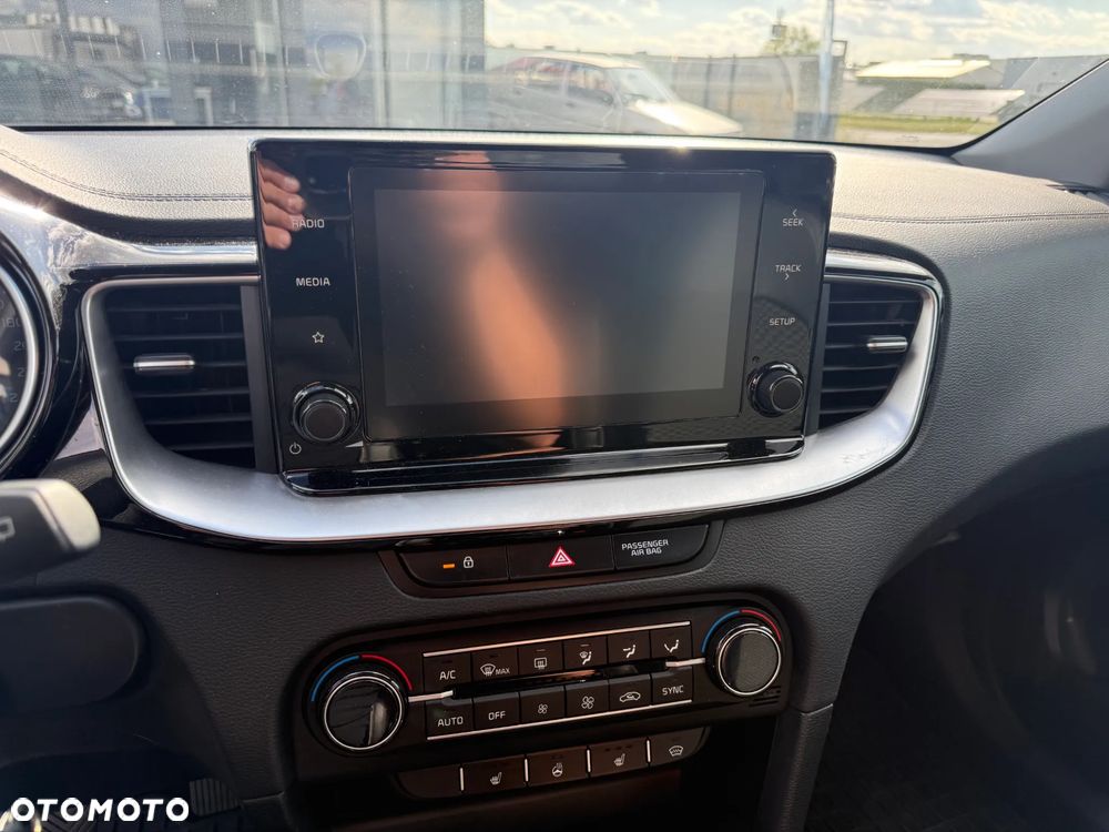 Kia Ceed 1.5 T-GDI L - 9