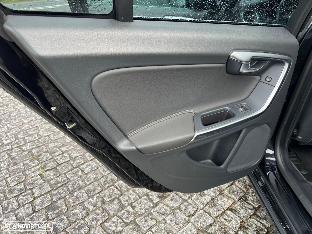 Volvo S60 2.0 D4 R-Design Start/Stop - 9