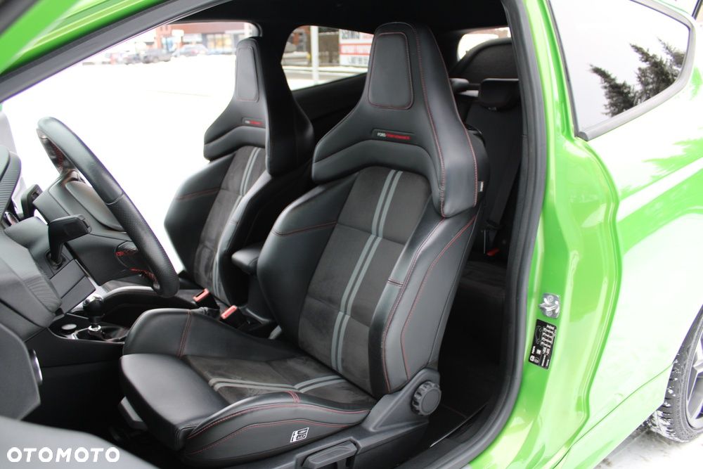 Ford Fiesta - 24