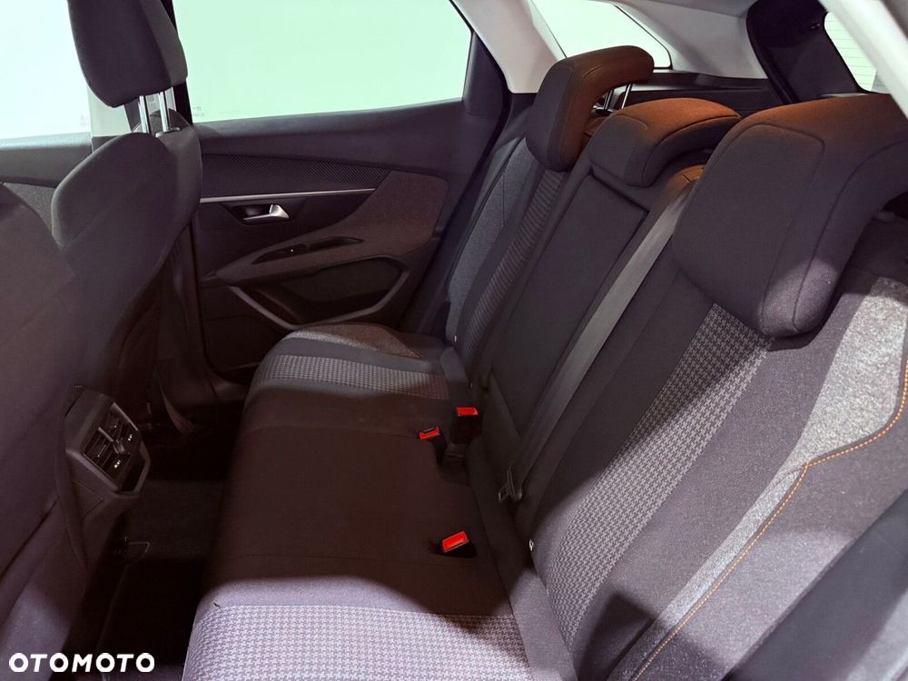 Peugeot 3008 - 31