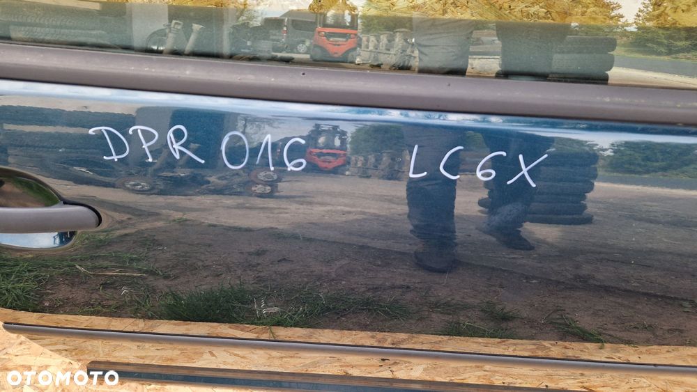 VW GOLF 4 IV KOMBI 5D DRZWI PRZÓD PRAWE PRAWY KOD LAK. LA7T - 2