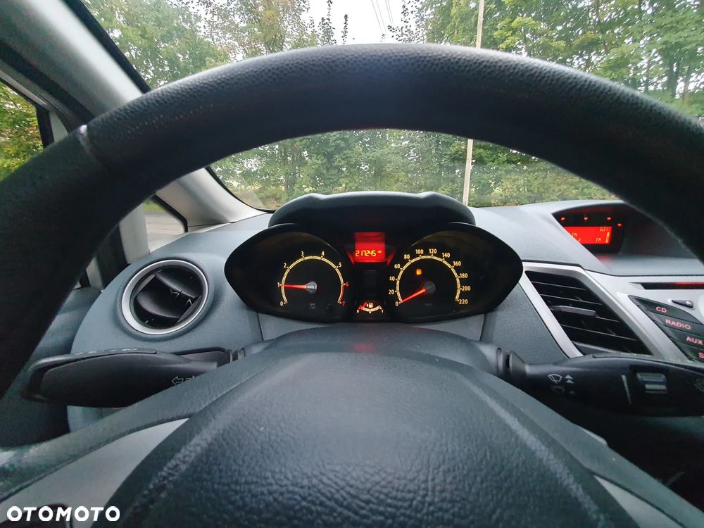 Ford Fiesta 1.25 SYNC Edition - 13
