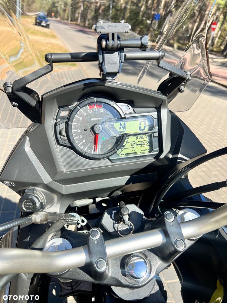 Suzuki V-STROM - 15