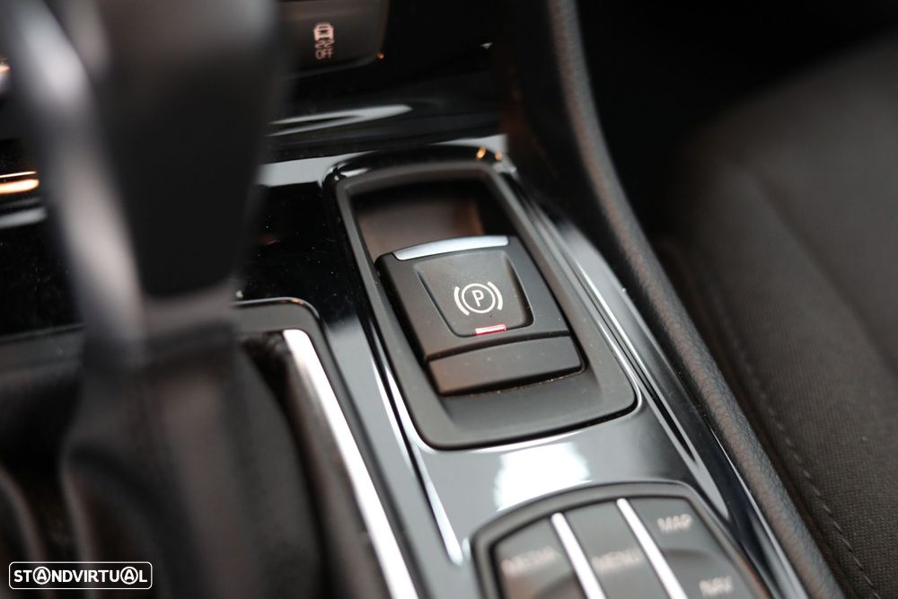 BMW 225xe Active Tourer Advantage - 25