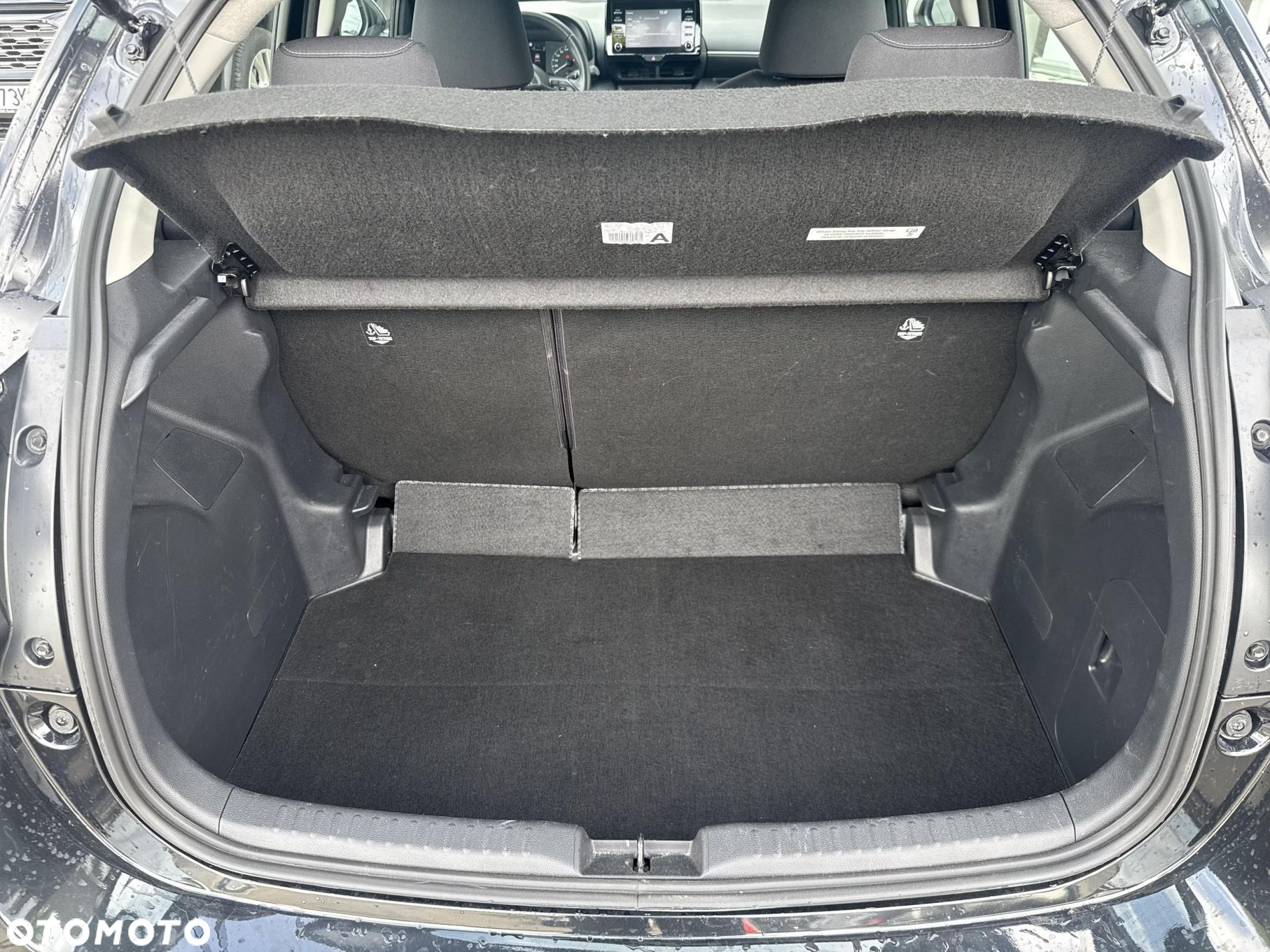 Toyota Yaris - 25