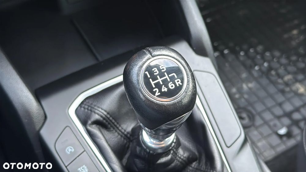 Ford Focus 1.0 EcoBoost Trend - 17