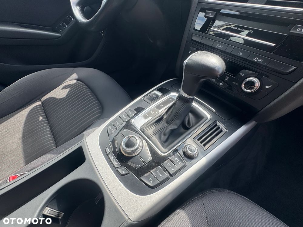 Audi A4 Avant 2.0 TDI DPF clean diesel multitronic Ambiente - 22